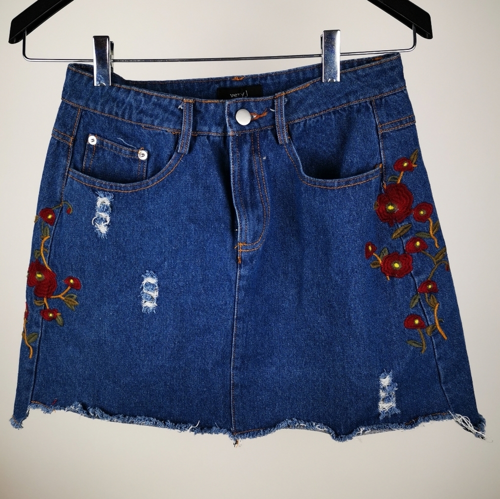 Very J Jean embroidered distress Mini denim Skirt